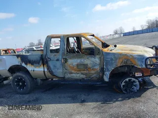 2000 Ford F-250 XL z VIN 1FTNX21F3YED70759, wystawiony jako IAAI lot #41571539 z przebiegiem Nie podano mil oraz . Historia ofert i sprzedaży dostępna na DreamBid. Obrazek 11.