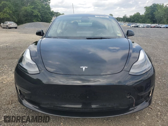 2023 Tesla Model 3 z VIN 5YJ3E1EAXPF451972, wystawiony jako Copart lot #60165475 z przebiegiem 104 902 mil mil oraz Czysty tytuł • Clean title. Historia ofert i sprzedaży dostępna na DreamBid. Obrazek 5.