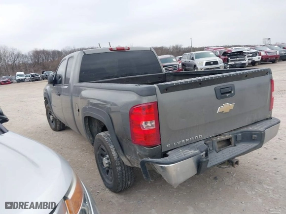 2008 Chevrolet Silverado 1500 Work Truck with VIN 1GCEC19X88Z192472, listed as a IAAI auction lot 41750884 with 191,650 mi miles. Bid and sale history available at carsss.com. Image 3.