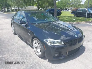 2015 BMW 5 Series 535i z VIN WBA5B1C50FD921887, wystawiony jako IAAI lot #42534815 z przebiegiem 147 260 mil mil oraz . Historia ofert i sprzedaży dostępna na DreamBid. Obrazek 1.