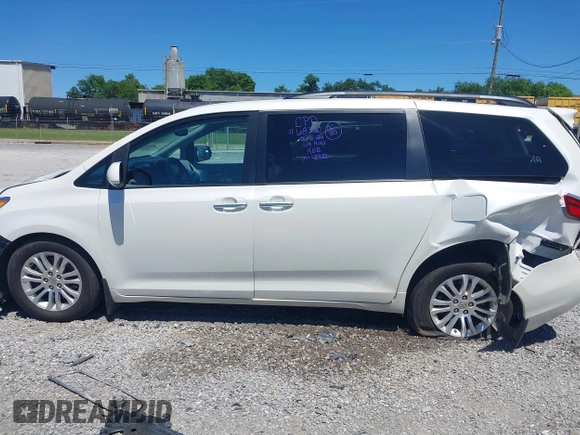 2015 Toyota Sienna XLE с VIN 5TDYK3DC6FS652923, выставлен на аукционе IAAI как лот 42309984 с пробегом 111 737 миль миль и . История ставок и продаж доступна на DreamBid. Изображение 14.