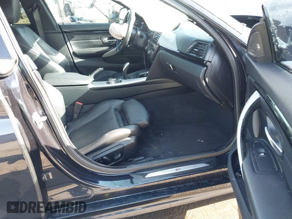 2015 BMW 4 Series 435i with VIN WBA4B1C54FD418309, listed as a IAAI auction lot 42099401 with 119,982 mi miles and . Bid and sale history available at carsss.com. Image 5.