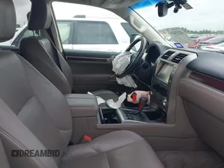 2014 Lexus GX 460 z VIN JTJBM7FX9E5075068, wystawiony jako IAAI lot #42174266 z przebiegiem 117 374 mil mil oraz . Historia ofert i sprzedaży dostępna na DreamBid. Obrazek 5.