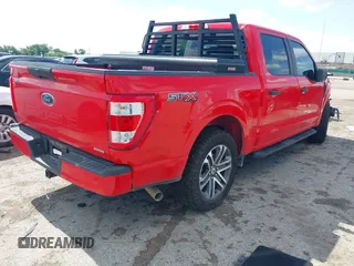 2021 Ford F-150 XL z VIN 1FTEW1CP8MKD05727, wystawiony jako IAAI lot #42375464 z przebiegiem 55 647 mil mil oraz . Historia ofert i sprzedaży dostępna na DreamBid. Obrazek 4.
