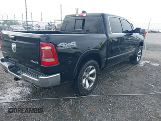 2019 Ram 1500 Limited z VIN 1C6SRFHT5KN503326, wystawiony jako IAAI lot #42084054 z przebiegiem 168 388 mil mil oraz . Historia ofert i sprzedaży dostępna na DreamBid. Obrazek 4.