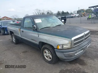 1997 Dodge 1500 z VIN 1B7HC16Y7VS271114, wystawiony jako IAAI lot #41929789 z przebiegiem 176 504 mil mil oraz . Historia ofert i sprzedaży dostępna na DreamBid. Obrazek 1.