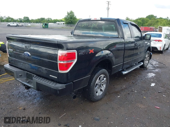 2013 Ford F-150 XL z VIN 1FTFX1CF2DFC39774, wystawiony jako IAAI lot #42330748 z przebiegiem 142 135 mil mil oraz . Historia ofert i sprzedaży dostępna na DreamBid. Obrazek 4.