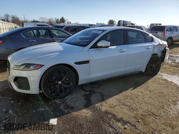 2021 Jaguar XF R-Dynamic SE with VIN SAJBL4GX4MCY88638, listed as a Copart auction lot 43249684 with 15,289 mi miles. Bid and sale history available at carsss.com. Image 1.