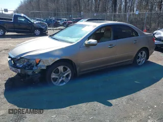 2008 Acura RL with VIN JH4KB16558C002220, listed as a IAAI auction lot 41752374 with 165,920 mi miles and . Bid and sale history available at DreamBid. Image 2.