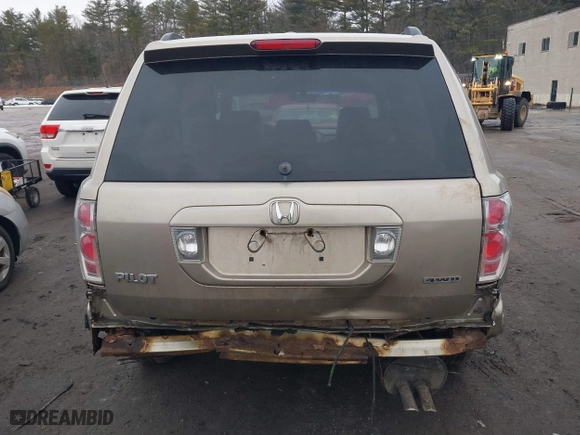 2006 Honda Pilot EX-L with RES with VIN 2HKYF18656H526846, listed as a IAAI auction lot 41737028 with 398,622 mi miles. Bid and sale history available at carsss.com. Image 6.