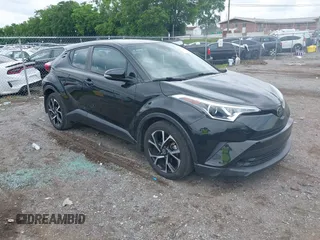 2018 Toyota C-HR XLE z VIN NMTKHMBX6JR047761, wystawiony jako IAAI lot #42378043 z przebiegiem 66 209 mil mil oraz . Historia ofert i sprzedaży dostępna na DreamBid. Obrazek 1.