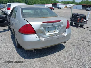 2006 Honda Accord LX z VIN 1HGCM66306A075971, wystawiony jako IAAI lot #42341652 z przebiegiem 162 500 mil mil oraz . Historia ofert i sprzedaży dostępna na DreamBid. Obrazek 6.