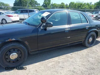 2008 Ford Police Interceptor z VIN 2FAHP71V88X125929, wystawiony jako IAAI lot #42625963 z przebiegiem 97 155 mil mil oraz . Historia ofert i sprzedaży dostępna na DreamBid. Obrazek 6.