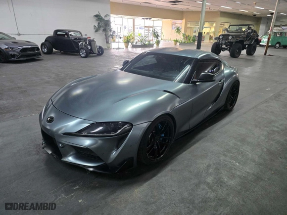 2020 Toyota GR Supra 3.0 with VIN WZ1DB4C0XLW030415, listed as a Copart auction lot 50179495 with 29,324 mi miles and Clean Title. Bid and sale history available at carsss.com. Image 2.