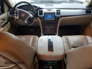 2011 Cadillac Escalade ESV Premium with VIN 1GYS4JEF4BR176204, listed as a Copart auction lot 84543284 with 236,317 mi miles and Clean title. Bid and sale history available at DreamBid. Image 8.