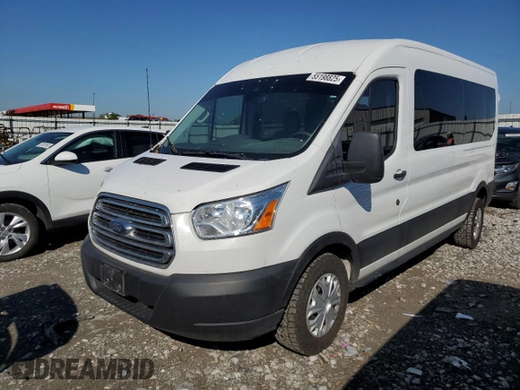 2019 Ford Transit Passenger XL z VIN 1FBAX2CM8KKA35164, wystawiony jako Copart lot #55198825 z przebiegiem 64 287 mil mil oraz Szkoda całkowita • Salvage title. Historia ofert i sprzedaży dostępna na DreamBid. Obrazek 1.