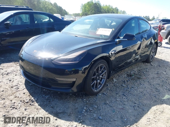 2018 Tesla Model 3 Long Range Battery z VIN 5YJ3E1EA9JF123109, wystawiony jako IAAI lot #42038158 z przebiegiem 133 361 mil mil oraz . Historia ofert i sprzedaży dostępna na DreamBid. Obrazek 21.