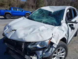 2018 Chevrolet Equinox LT with VIN 2GNAXSEV3J6297376, listed as a IAAI auction lot 41844664 with 119,264 mi miles. Bid and sale history available at carsss.com. Image 6.