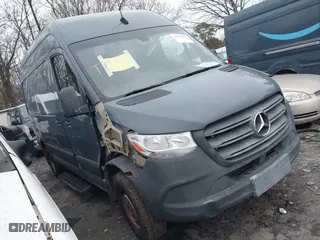 2019 Mercedes-Benz Sprinter Cargo Van with VIN WD4PF0CD4KP065347, listed as a IAAI auction lot 41256117 with 1 mi miles. Bid and sale history available at carsss.com. Image 1.