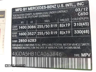 2012 Mercedes-Benz M ML 350 with VIN 4JGDA5HB1CA063846, listed as a IAAI auction lot 42032560 with 175,946 mi miles. Bid and sale history available at carsss.com. Image 9.