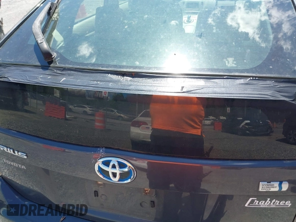 2012 Toyota Prius One with VIN JTDKN3DU8C5537330, listed as a IAAI auction lot 42214749 with 322,749 mi miles and . Bid and sale history available at DreamBid. Image 17.