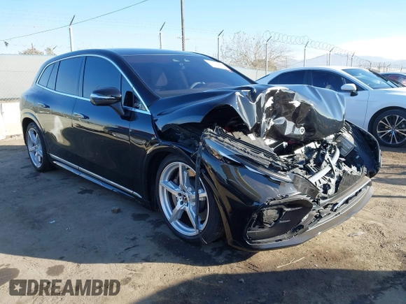 2023 Mercedes-Benz EQS 580 z VIN 4JGDM4EB8PA014008, wystawiony jako IAAI lot #41152975 z przebiegiem 41 292 mil mil oraz . Historia ofert i sprzedaży dostępna na DreamBid. Obrazek 1.