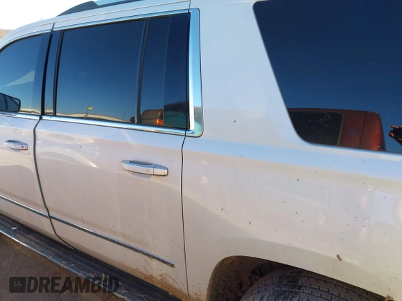 2016 GMC Yukon XL Denali with VIN 1GKS1HKJ7GR280505, listed as a IAAI auction lot 41694888 with 218,621 mi miles. Bid and sale history available at carsss.com. Image 15.