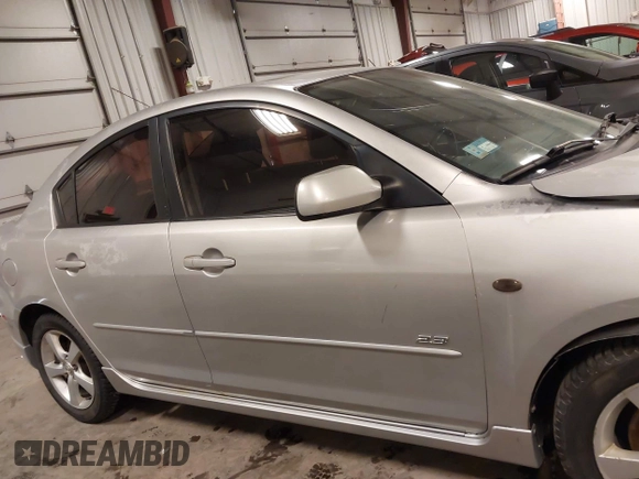 2006 Mazda 3 s z VIN JM1BK123061521769, wystawiony jako IAAI lot #41532693 z przebiegiem 134 196 mil mil oraz . Historia ofert i sprzedaży dostępna na DreamBid. Obrazek 13.