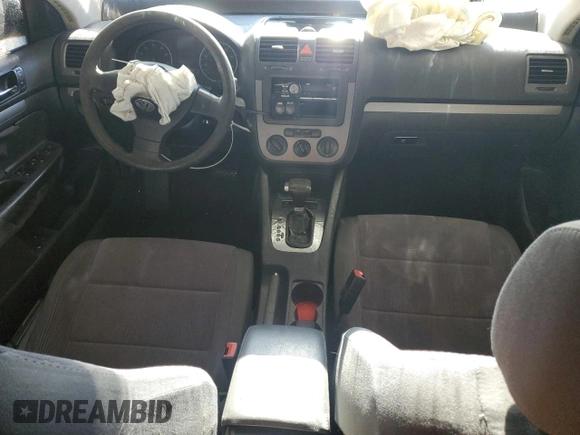 2005 Volkswagen Jetta Value Edition с VIN 3VWPF71K85M647513, выставлен на аукционе Copart как лот 83690584 с пробегом Не указан миль и Списание • Salvage title. История ставок и продаж доступна на DreamBid. Изображение 8.