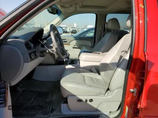 2010 Chevrolet Silverado 1500 with VIN 3GCXKTE24AG233395, listed as a Copart auction lot 49050065 with 150,481 mi miles and Salvage Title. Bid and sale history available at DreamBid. Image 7.