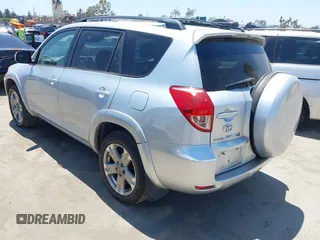 2008 Toyota RAV4 Sport z VIN JTMZK32V886014913, wystawiony jako IAAI lot #42303952 z przebiegiem 190 510 mil mil oraz . Historia ofert i sprzedaży dostępna na DreamBid. Obrazek 3.