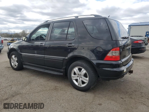 2005 Mercedes-Benz M 350 with VIN 4JGAB57E95A556723, listed as a Copart auction lot 52584115 with 232,283 mi miles and Salvage title. Bid and sale history available at DreamBid. Image 2.