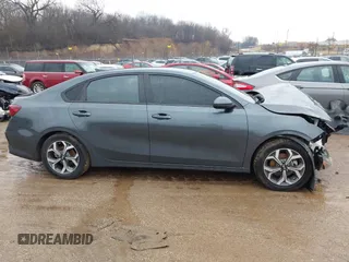 2020 Kia Forte LXS with VIN 3KPF24AD0LE197566, listed as a IAAI auction lot 41666704 with 114,737 mi miles. Bid and sale history available at carsss.com. Image 13.