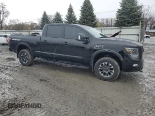 2022 Nissan Titan XD Platinum Reserve with VIN 1N6AA1FB2NN104867, listed as a Copart auction lot 81809934 with 17,574 mi miles and Salvage Title. Bid and sale history available at carsss.com. Image 4.