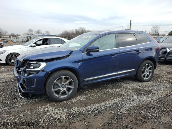 2015 Volvo XC60 T6 Platinum with VIN YV4902RV0F2714738, listed as a Copart auction lot 43559765 with 63,848 mi miles and Salvage Title. Bid and sale history available at carsss.com. Image 1.