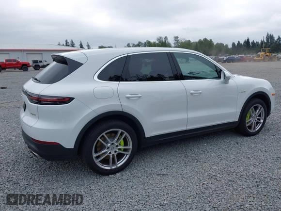 2019 Porsche Cayenne E-Hybrid z VIN WP1AE2AY0KDA52065, wystawiony jako IAAI lot #42687097 z przebiegiem 53 670 mil mil oraz . Historia ofert i sprzedaży dostępna na DreamBid. Obrazek 14.