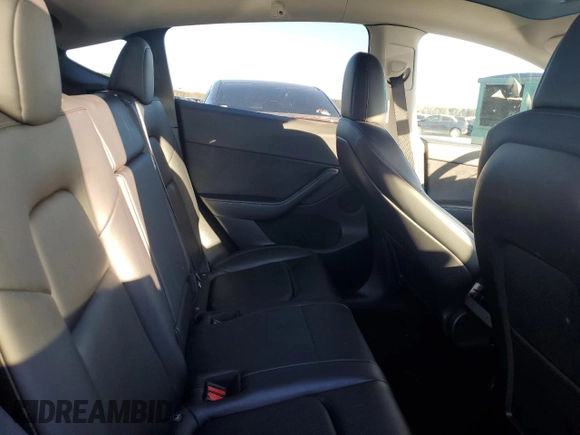 2022 Tesla Model Y Performance with VIN 7SAYGDEF2NF323142, listed as a Copart auction lot 48218235 with 43,524 mi miles and Salvage Title. Bid and sale history available at DreamBid. Image 10.