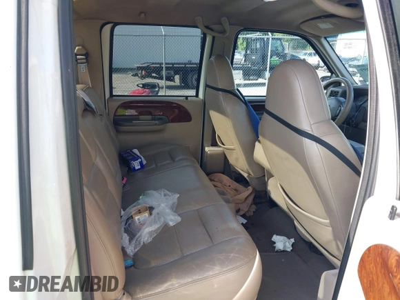2001 Ford F-250 XL with VIN 1FTNW20F01EC73500, listed as a IAAI auction lot 42651399 with 318,794 mi miles and . Bid and sale history available at DreamBid. Image 8.