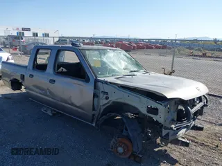2004 Nissan Frontier XE z VIN 1N6ED27T94C446011, wystawiony jako IAAI lot #42003519 z przebiegiem Nie podano mil oraz . Historia ofert i sprzedaży dostępna na DreamBid. Obrazek 1.