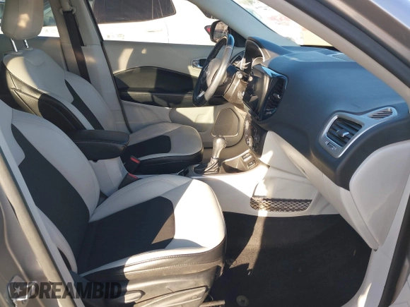 2019 Jeep Compass Altitude with VIN 3C4NJCBB0KT743606, listed as a IAAI auction lot 41468490 with 57,787 mi miles and . Bid and sale history available at DreamBid. Image 5.