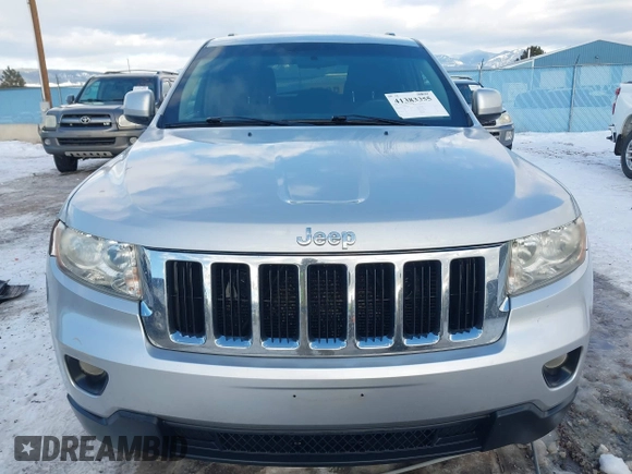 2011 Jeep Grand Cherokee Laredo with VIN 1J4RR4GG7BC584500, listed as a IAAI auction lot 41383355 with 161,722 mi miles. Bid and sale history available at carsss.com. Image 12.