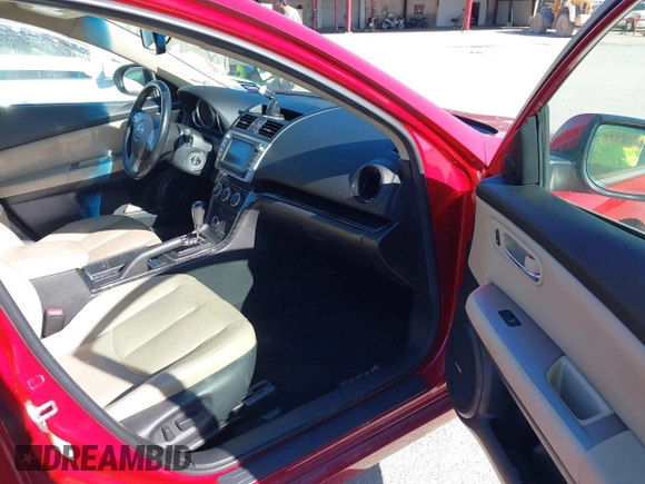 2009 Mazda 6 S Grand Touring with VIN 1YVHP82B095M12098, listed as a IAAI auction lot 41737246 with Not Provided miles and . Bid and sale history available at DreamBid. Image 5.