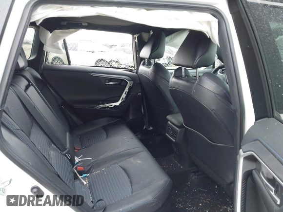 2021 Toyota RAV4 Hybrid XSE with VIN 2T3E6RFV4MW021009, listed as a IAAI auction lot 41940278 with 33,016 mi miles and . Bid and sale history available at DreamBid. Image 8.