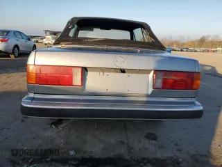 1989 BMW 3 Series z VIN WBABB2303K8861961, wystawiony jako Copart lot #78730614 z przebiegiem 98 944 mil mil oraz Czysty tytuł • Clean title. Historia ofert i sprzedaży dostępna na DreamBid. Obrazek 6.