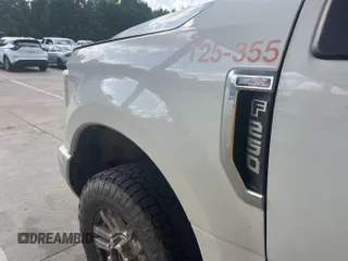 2019 Ford F-250 XL z VIN 1FT7W2BTXKED46997, wystawiony jako IAAI lot #42737714 z przebiegiem 124 075 mil mil oraz . Historia ofert i sprzedaży dostępna na DreamBid. Obrazek 12.