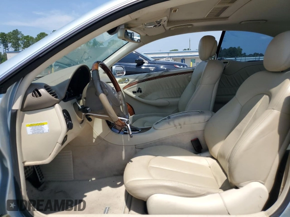 2008 Mercedes-Benz CLK 350 with VIN WDBTJ56H78F249908, listed as a Copart auction lot 61868015 with 124,620 mi miles and Salvage title. Bid and sale history available at DreamBid. Image 7.