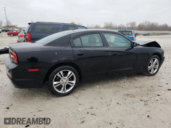 2013 Dodge Charger SXT z VIN 2C3CDXJG1DH678753, wystawiony jako Copart lot #50036355 z przebiegiem 161 158 mil mil oraz Czysty tytuł • Clean title. Historia ofert i sprzedaży dostępna na DreamBid. Obrazek 3.