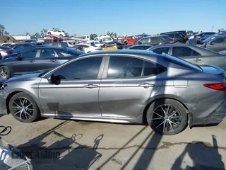 2025 Toyota Camry LE с VIN 4T1DBADK2SU510631, выставлен на аукционе IAAI как лот 41969244 с пробегом 10 039 миль миль и . История ставок и продаж доступна на DreamBid. Изображение 14.