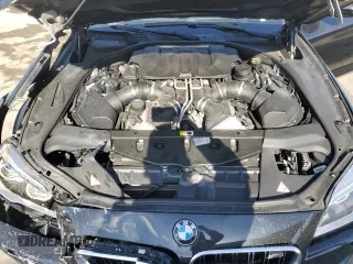 2016 BMW M6 z VIN WBS6G9C57GD932144, wystawiony jako Copart lot #72273744 z przebiegiem 71 614 mil mil oraz Szkoda całkowita • Salvage title. Historia ofert i sprzedaży dostępna na DreamBid. Obrazek 12.