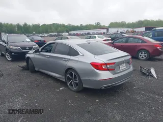 2019 Honda Accord Touring z VIN 1HGCV2F96KA009445, wystawiony jako IAAI lot #42181051 z przebiegiem Nie podano mil oraz . Historia ofert i sprzedaży dostępna na DreamBid. Obrazek 3.